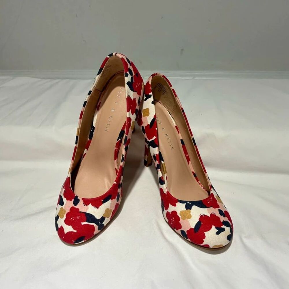 Kelly & Katie floral high heels  Size 9